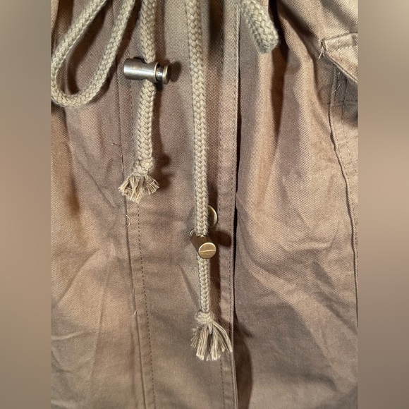 Zenana Outfitters Hooded Vest Size 3X 100% Cotton Drawstring Tan Cargo Style - Picture 3 of 13